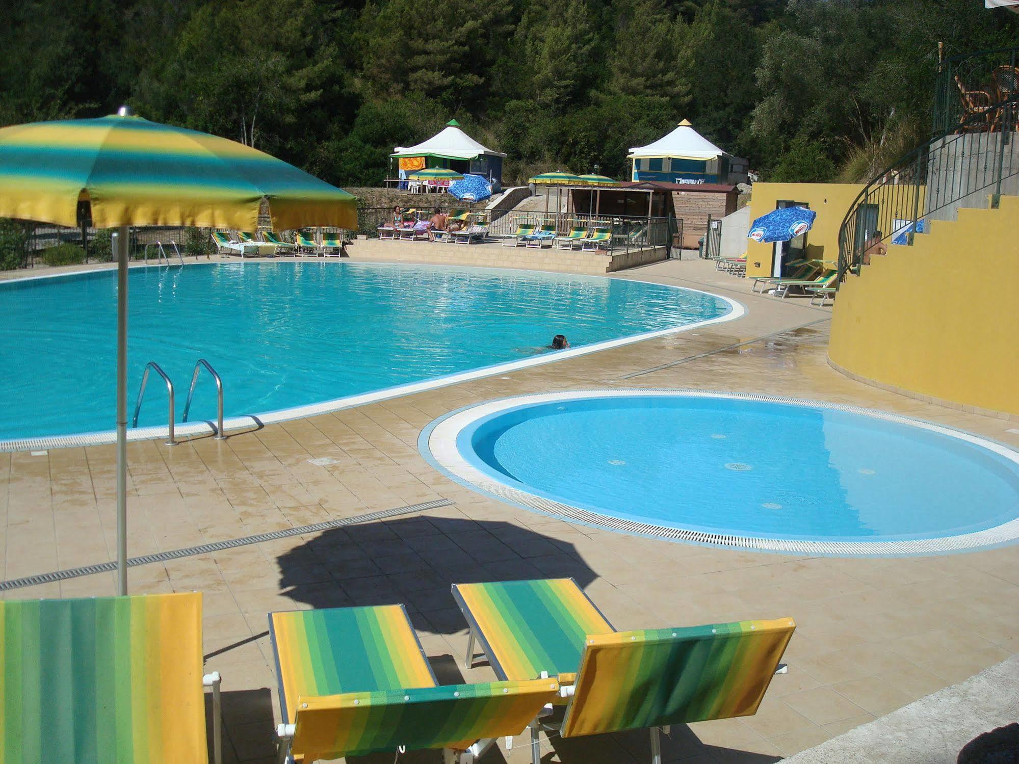 Camping Village Canapai Rio Marina Exteriör bild
